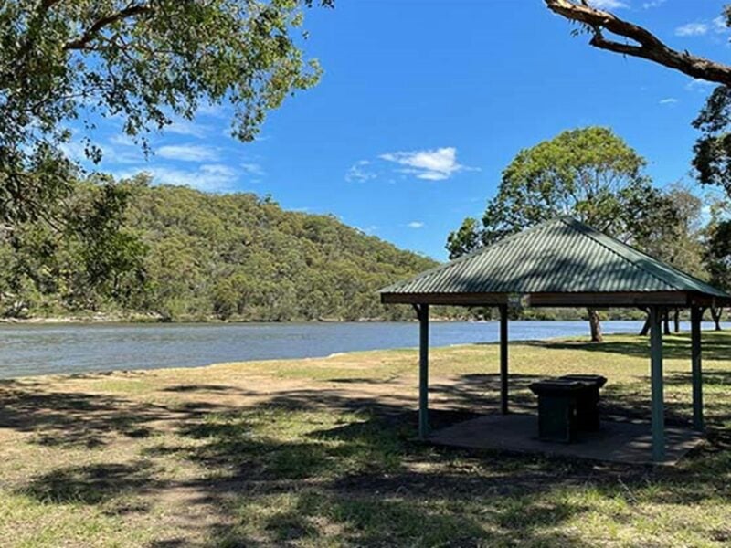 Burrawang Reach picnic area, Georges River National Park. Photo credit: David Whitaker © DPIE