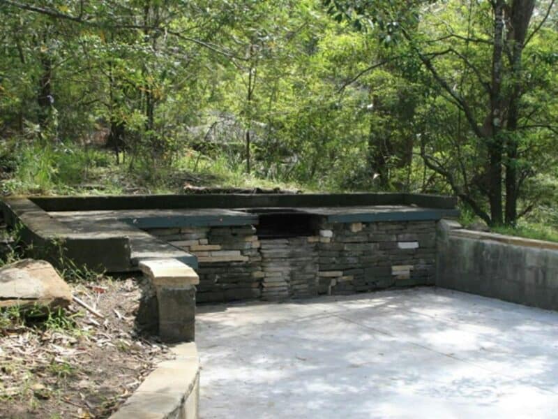 Commandment Rock picnic area, Lane Cove National Park. Photo: Nathan Askey-Doran © DPIE
