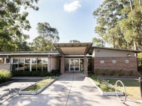 East Maitland Library - front entrance