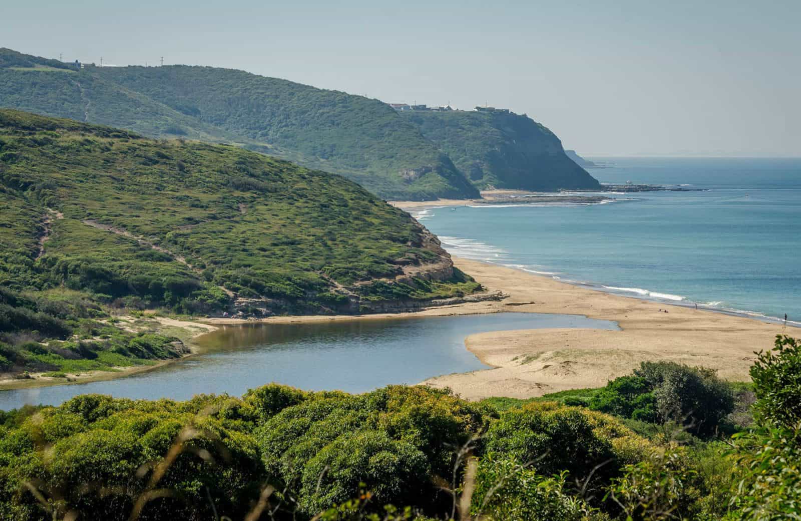 Leggy Point loop walking track, Glenrock State Conservation Area. Photo: John Spencer