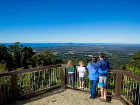 Mount Yarrahapinni Lookout
