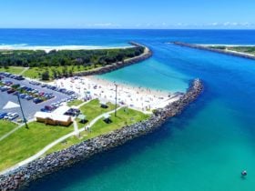 Tuncurry Rock Pool at Nine Mile Beach, Tuncurry