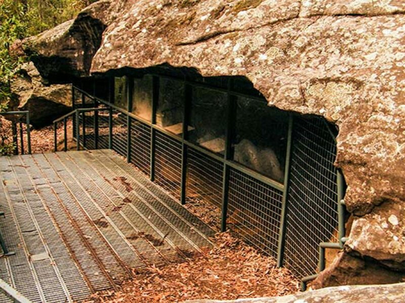 Red Hands Cave, Blue Mountains National Parks. Photo: Craig Marshall © OEH and photographer