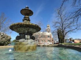 Royal Doulton Hankinson Memorial Fountain