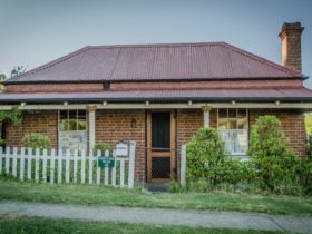 Uralla Heritage Walk: Find Charm in Uralla