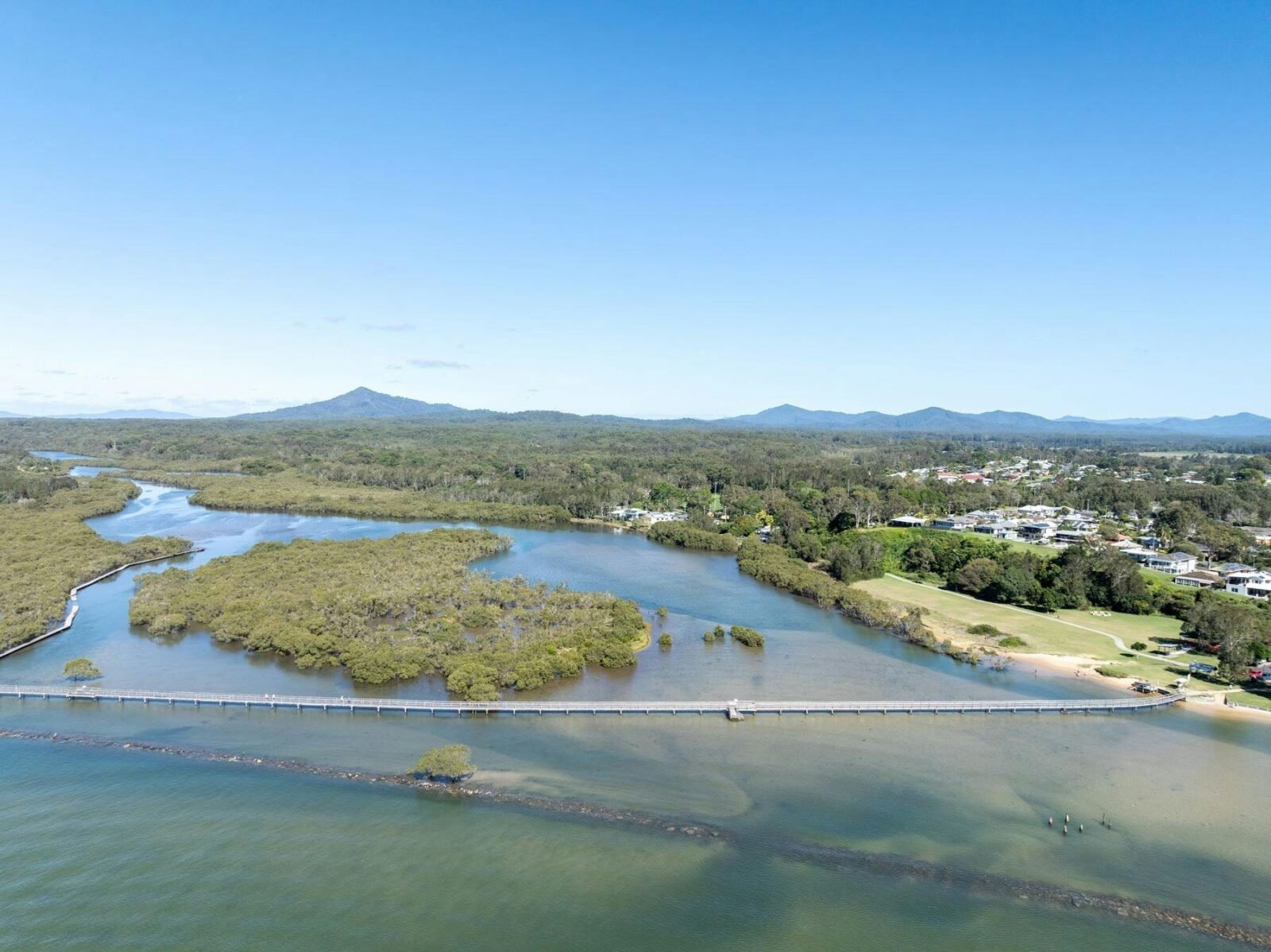 Mountain view - Urunga Boardwalk