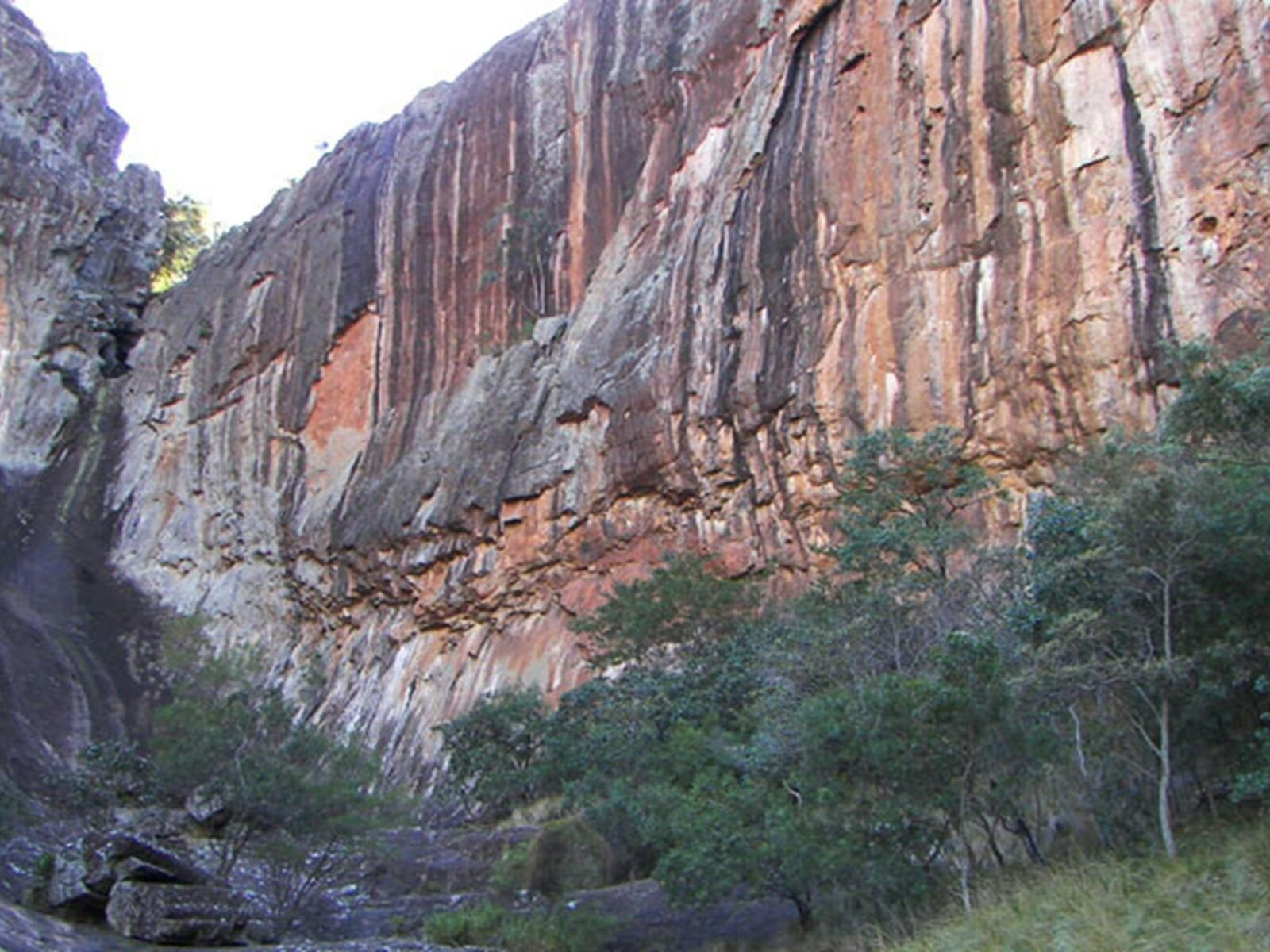 Waa Gorge picnic area, Mount Kaputar National Park. Photo: OEH