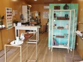 Jewellery shop with handmade jewellery pieces and open jewellery workshop