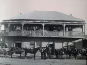 A Long Street the Hotels of Hunter Street, Newcastle - Talk
