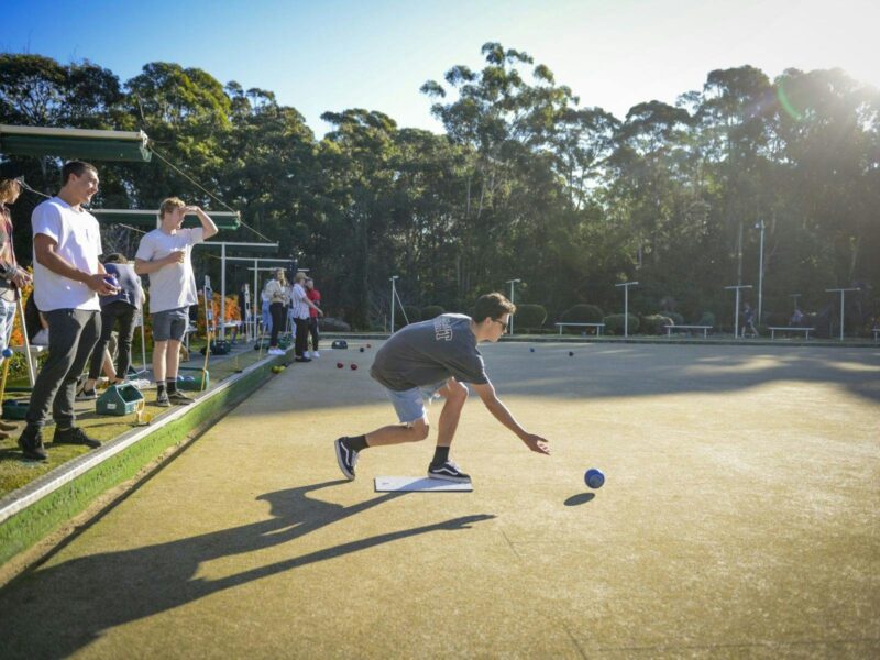 Husky Sports Club
