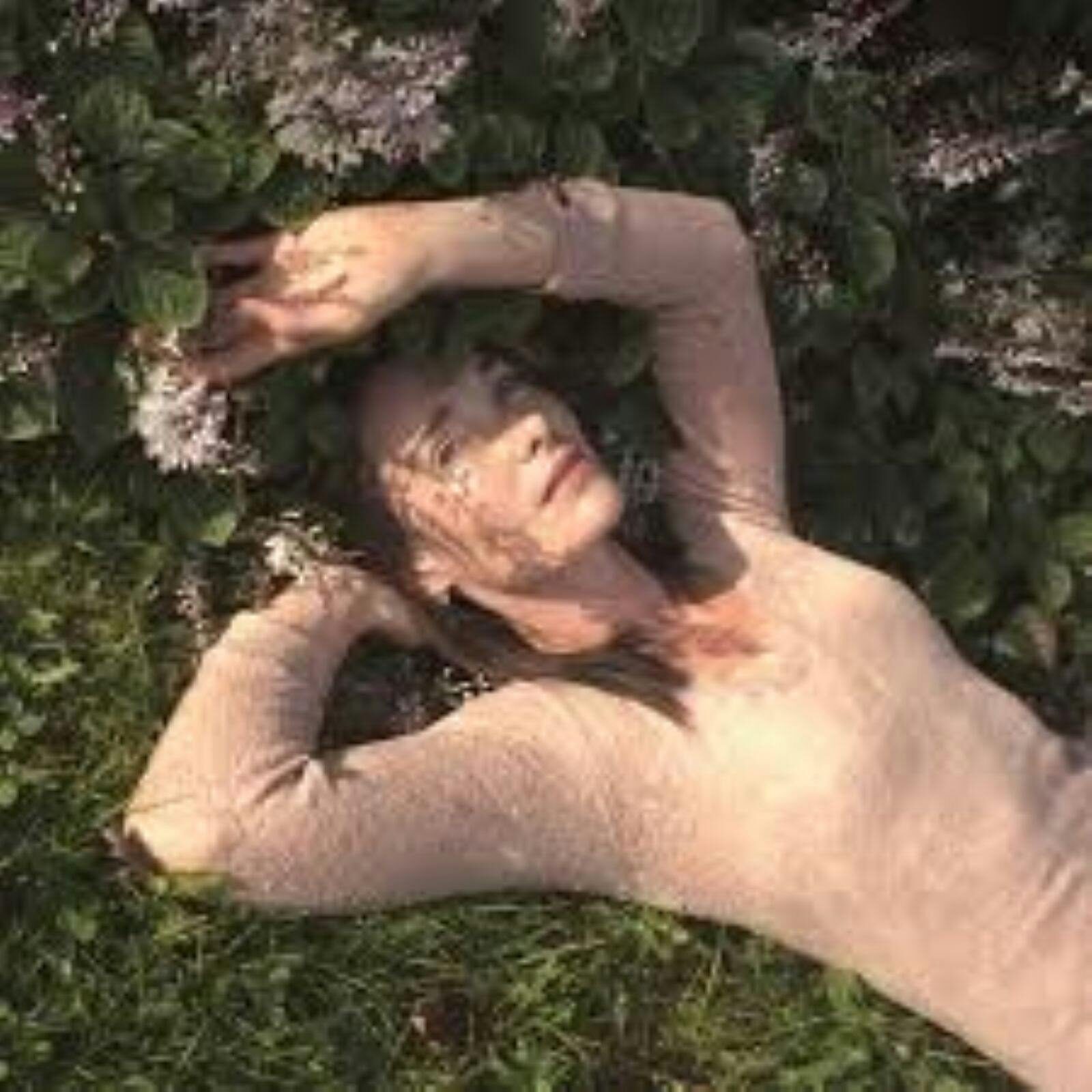 Lisa Mitchell - Eltham Hotel