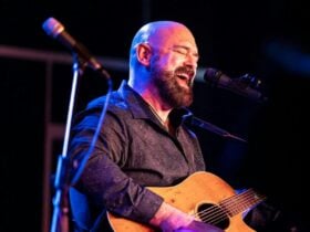 Matt Dent at Club Nowra