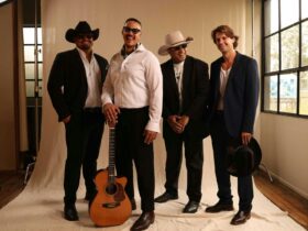 SIMPLY WEST BAND
