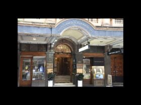 Entrance to the beautiful Art Deco Castlereagh Boutique Hotel