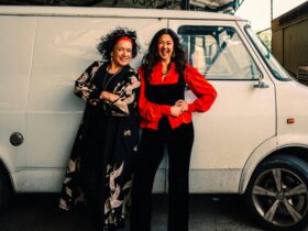 Vika & Linda - 