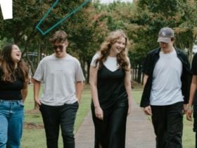 A group of teenagers walking