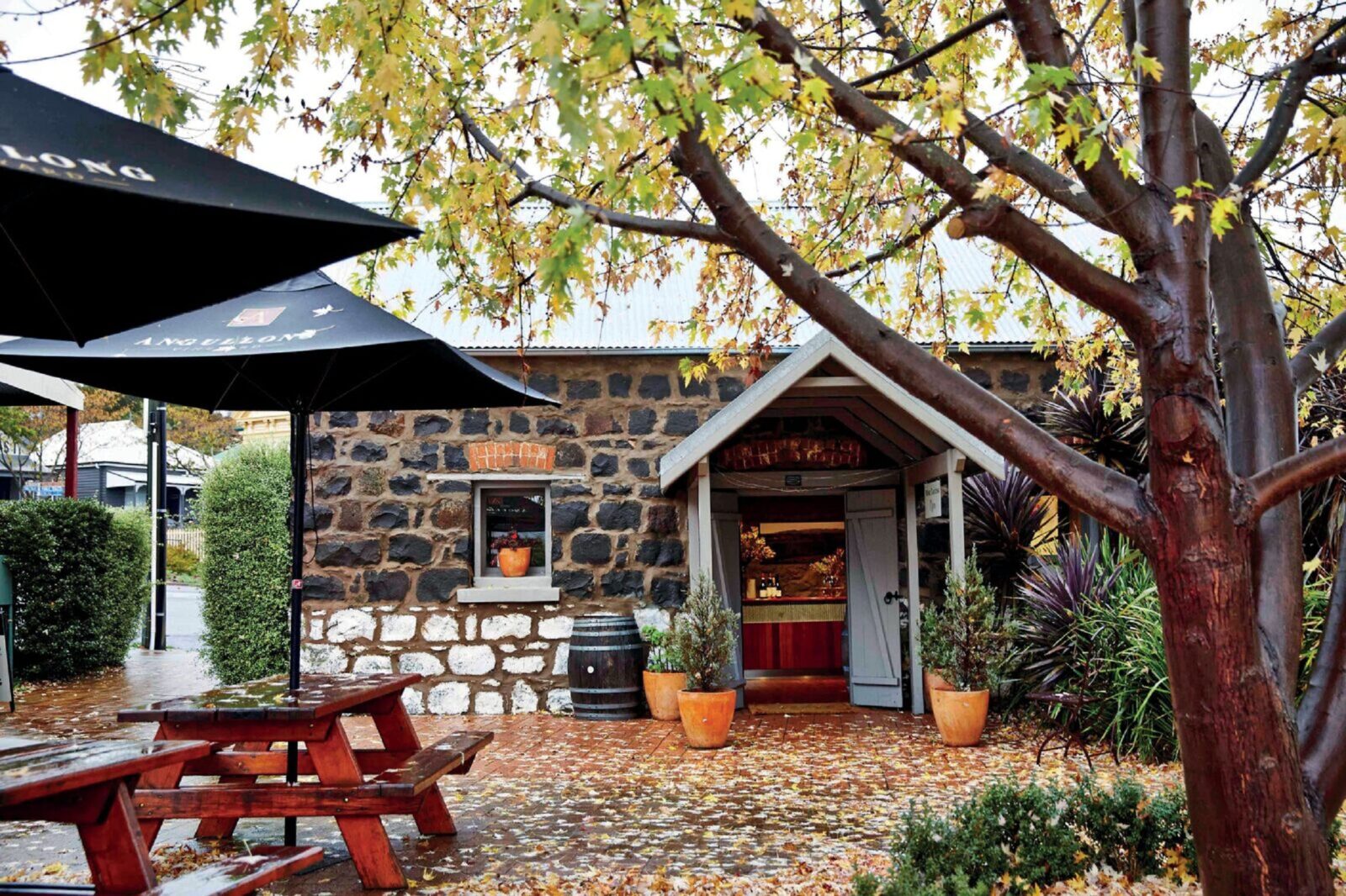 Angullong Cellar Door