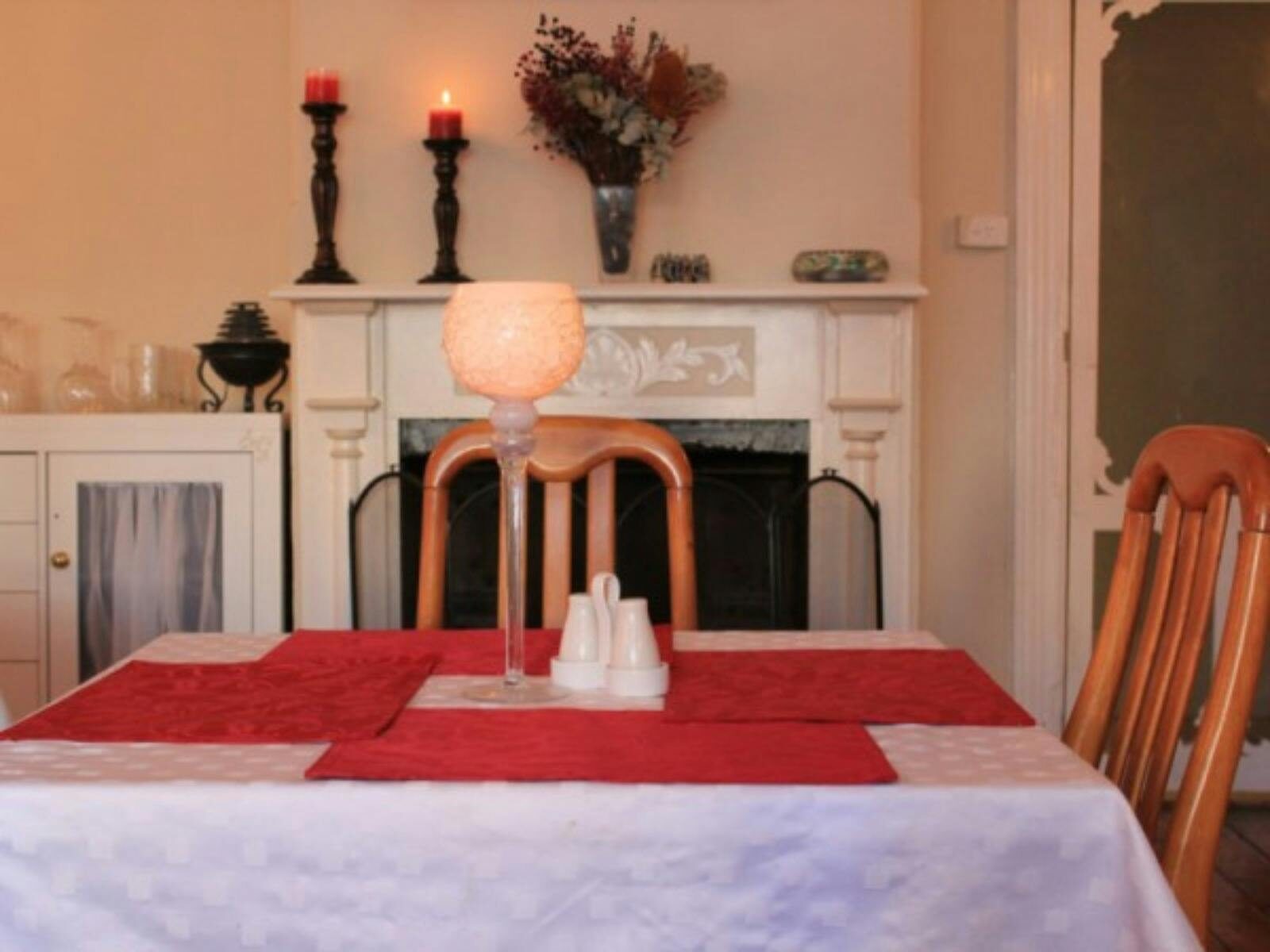 Indoor dining setting