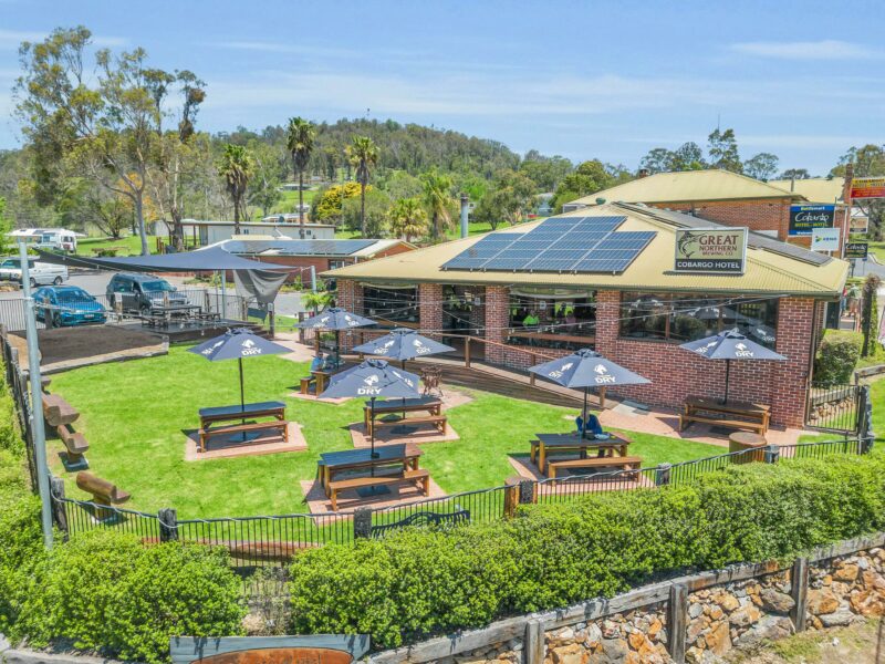 Cobargo Hotel Beer Garden