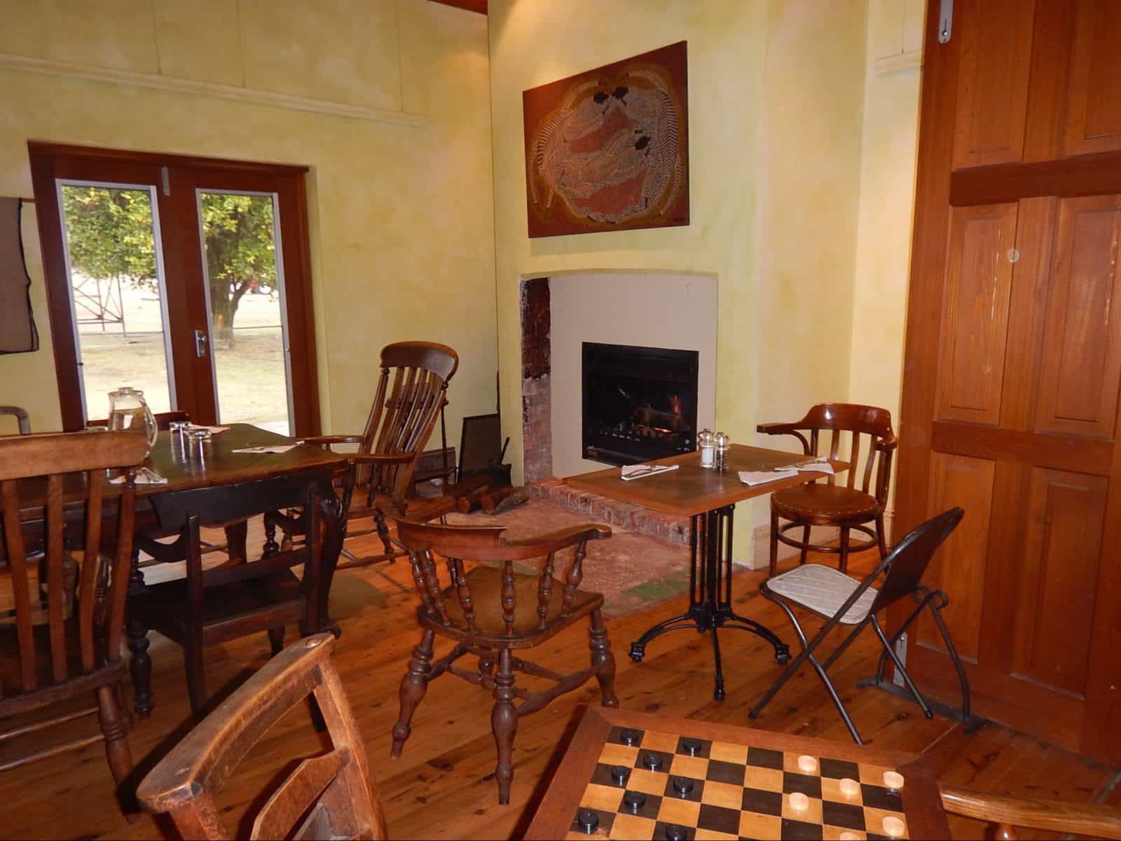 Duck and Fishes Cafe