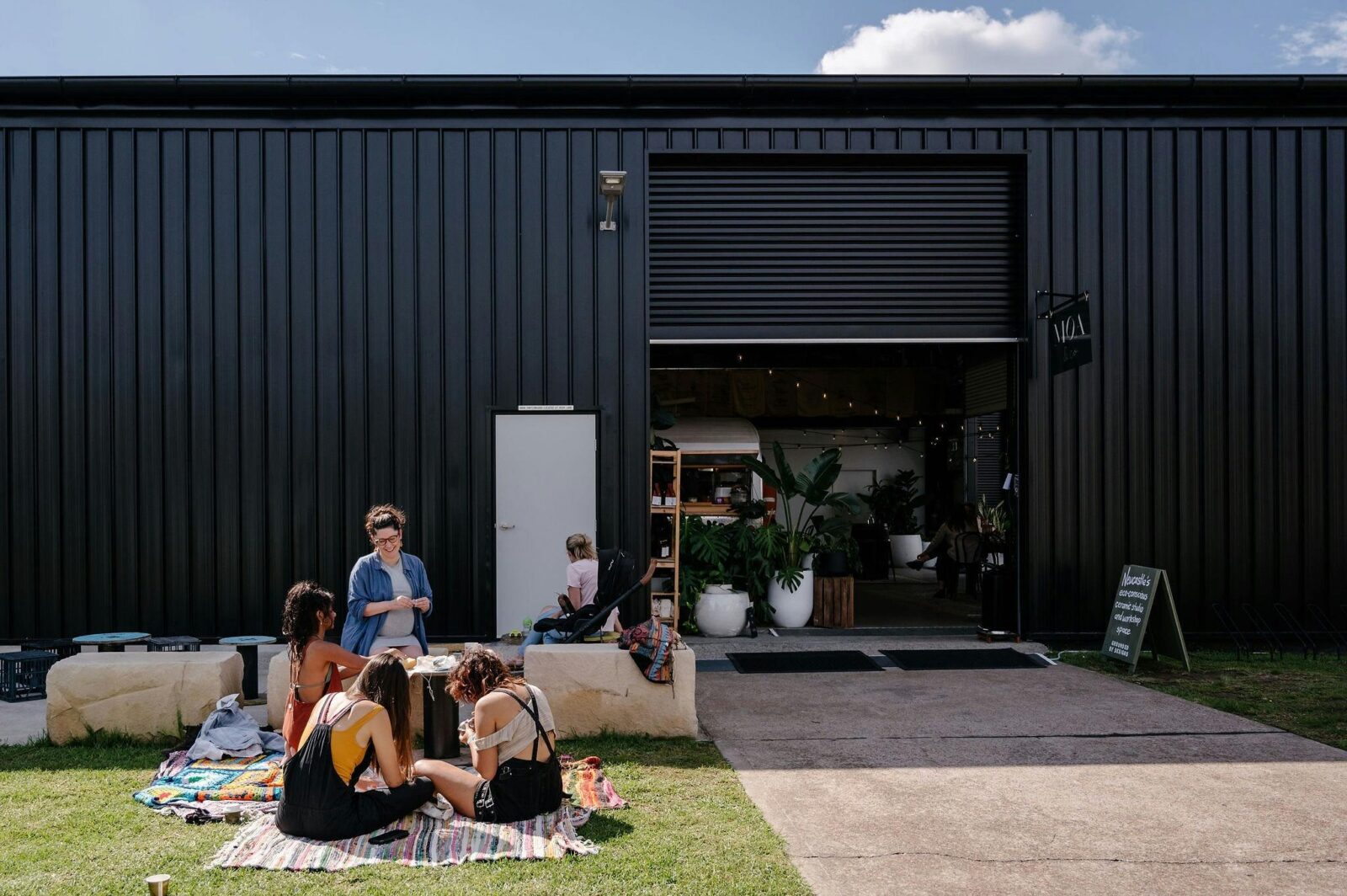 Front access to cafe