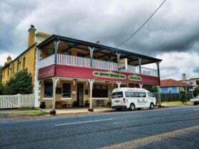 River Royal Inn