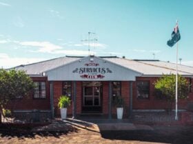 Trundle Services & Citizens Club Entrance