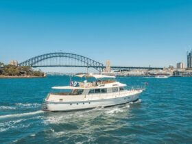 John Oxley Luxury Yacht - Easy Boat Hire
