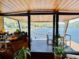 Oh Buoy Houseboat