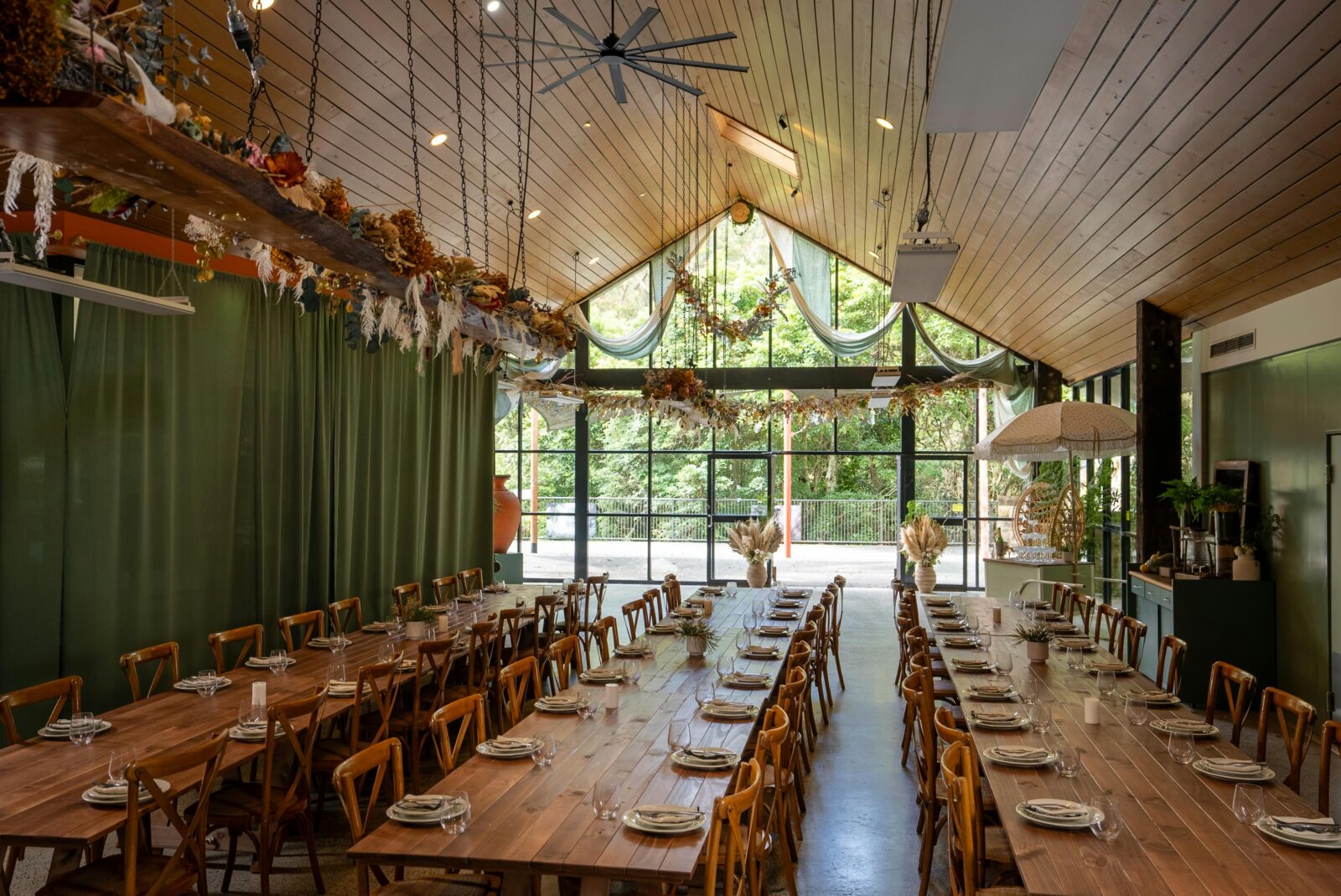 venue, space, room, hall