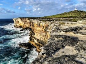 cliff and ocean view of Cape Solander south of Sydney
