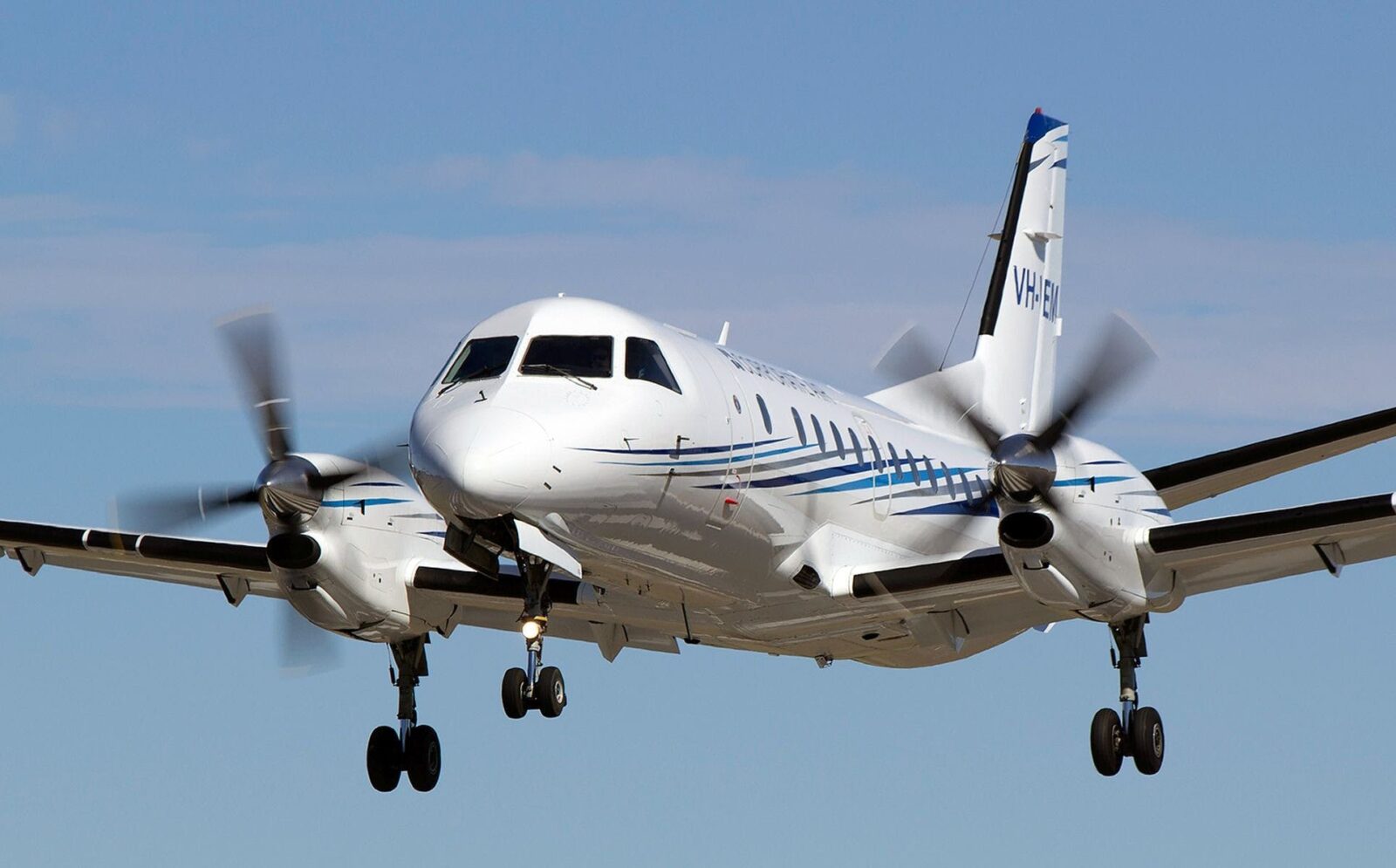 Link Airways Flights from Shellharbour to Brisbane or Melbourne