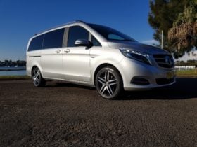 Mercedes Benz V250