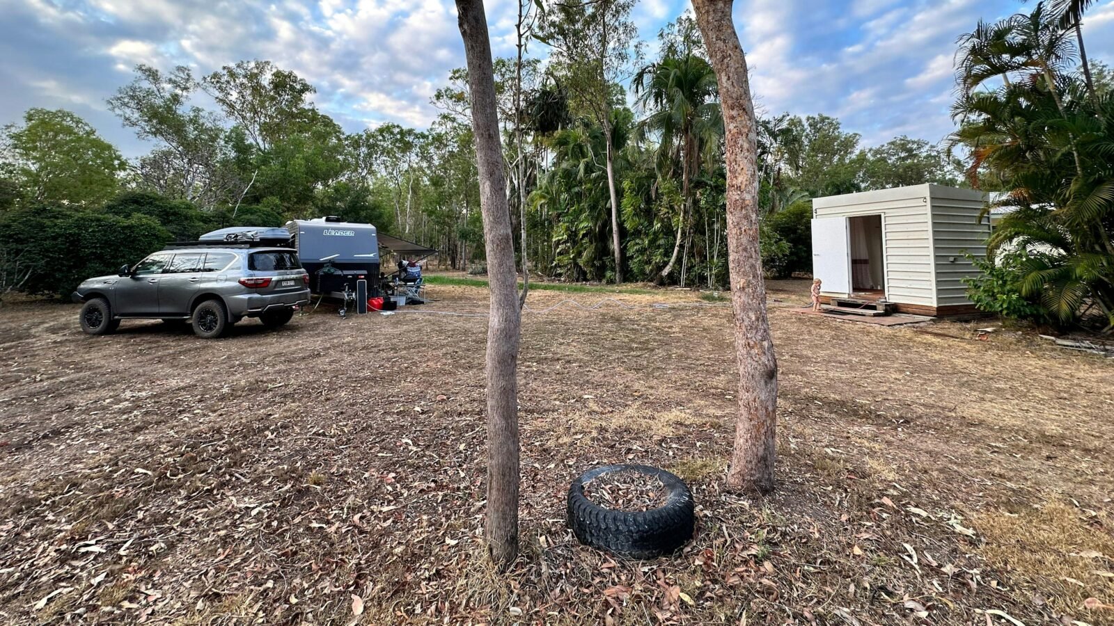 An example of a caravan and 4x4 set up.