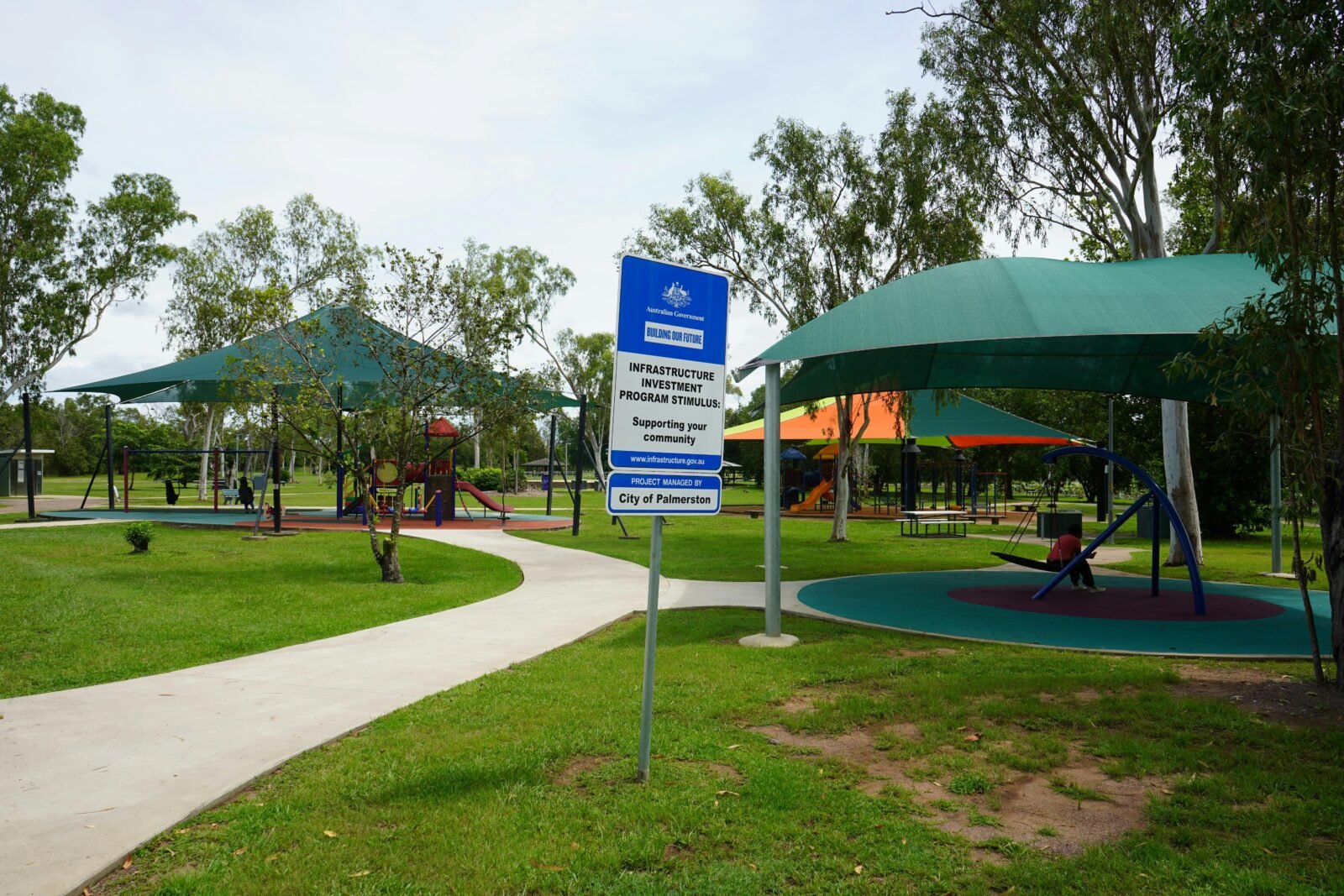 Photo showing pathway and sheltered spaces to enjoy
