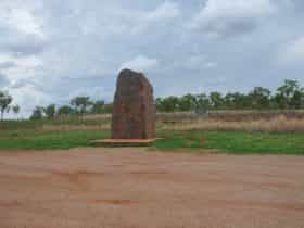 Noel Buntine memorial