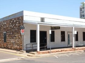 Sue Wah Chin building. Conservation works were recently undertaken to the front verandah.