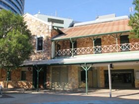 Victoria Hotel from Smith Street Mall