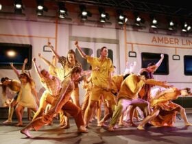 SLIDE Youth Dance Theatre - Someone Elseâs Story