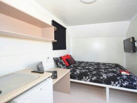 Sleeps 2 or 4