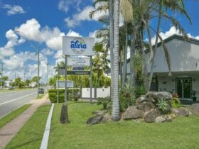 Entry to Alara Motor Inn