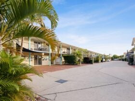 Arlia Sands Apartments