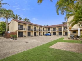 Motel Parking
