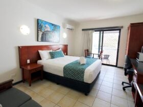 Executive Queen Room