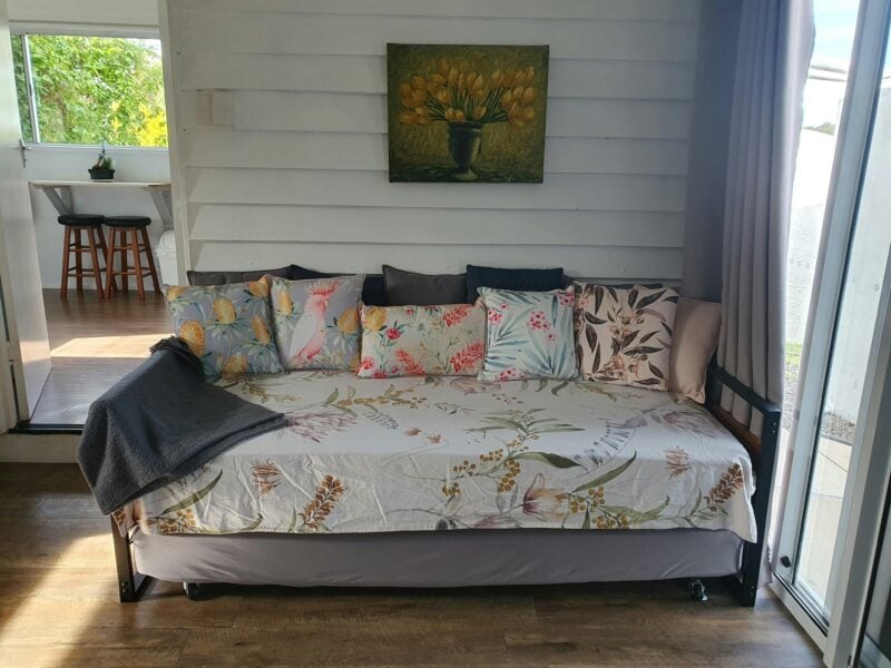 Day bed, sleeps 2 children