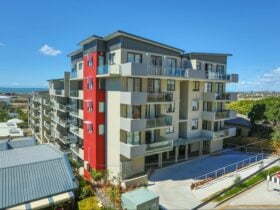 Gladstone Central Plaza