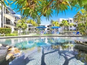 Headland Tropicana