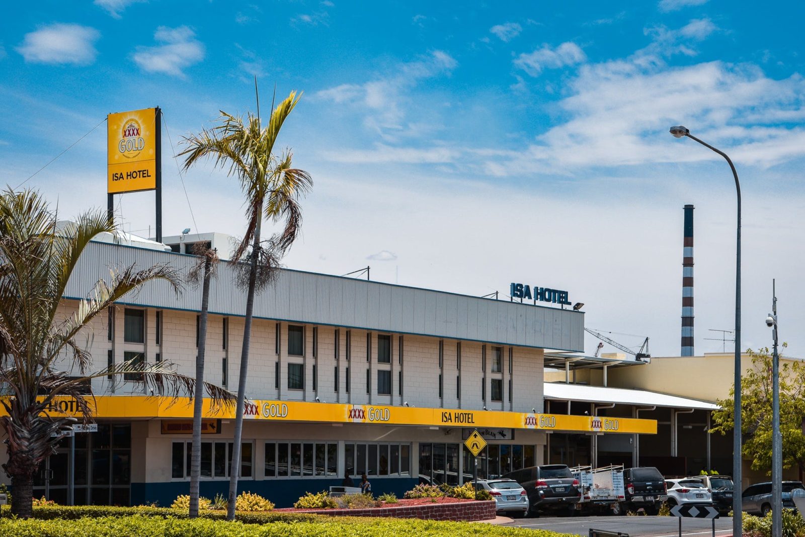 Mount Isa Hotel Facade