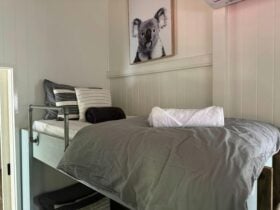 5 bunks suitable for children the 2 lowers are suiatble for adults