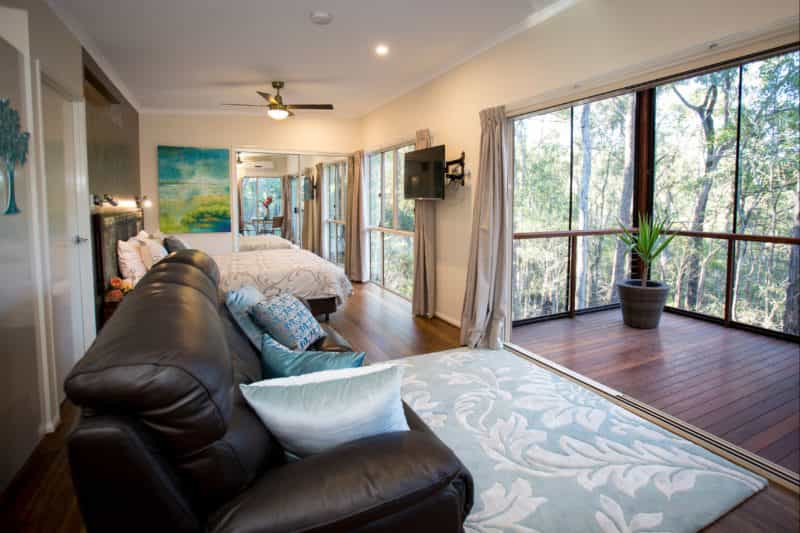 Self contained cabin